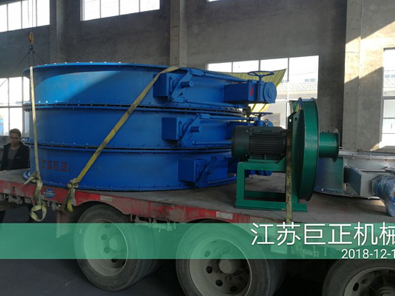 廈門客戶訂購的擋板門驗(yàn)收合格，發(fā)貨準(zhǔn)備中